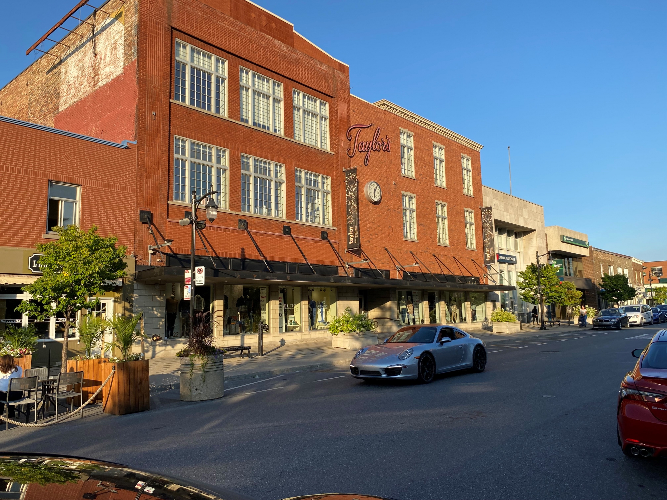 Le magasin Taylor’s est là pour rester, du moins pour l’instant