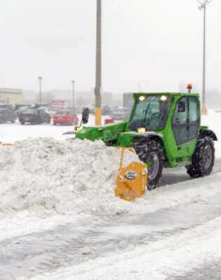 Snow handling blade 2