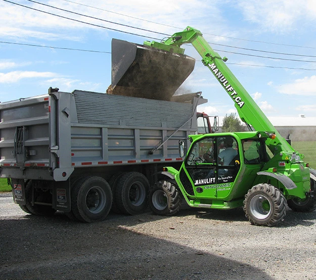 27 6 PANORAMIC AG POULTRY BUCKET