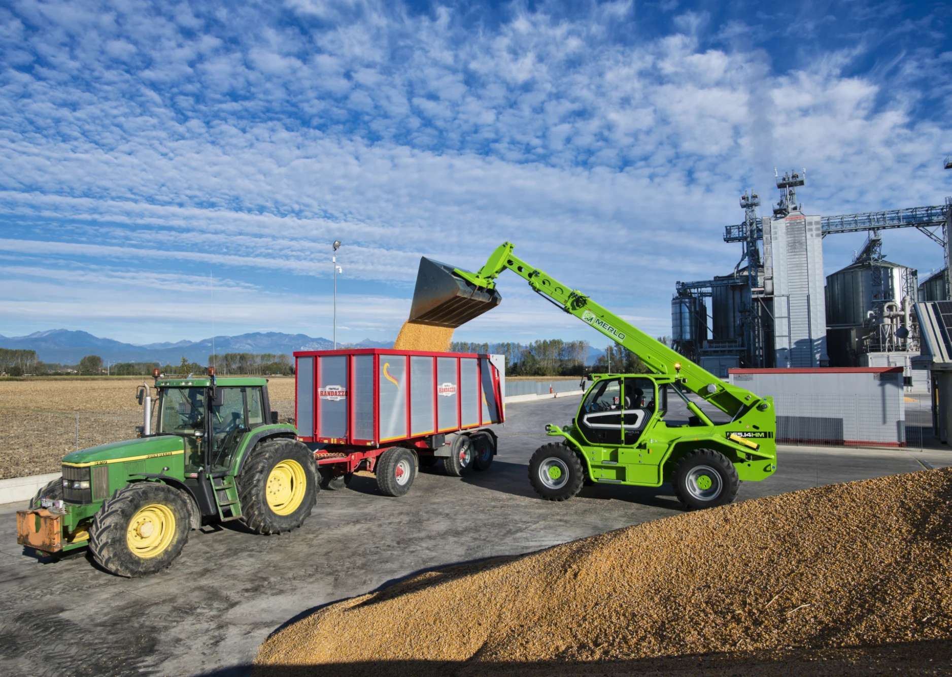 HM6514 TRUCKLOAD GRAIN EXTERNAL 01