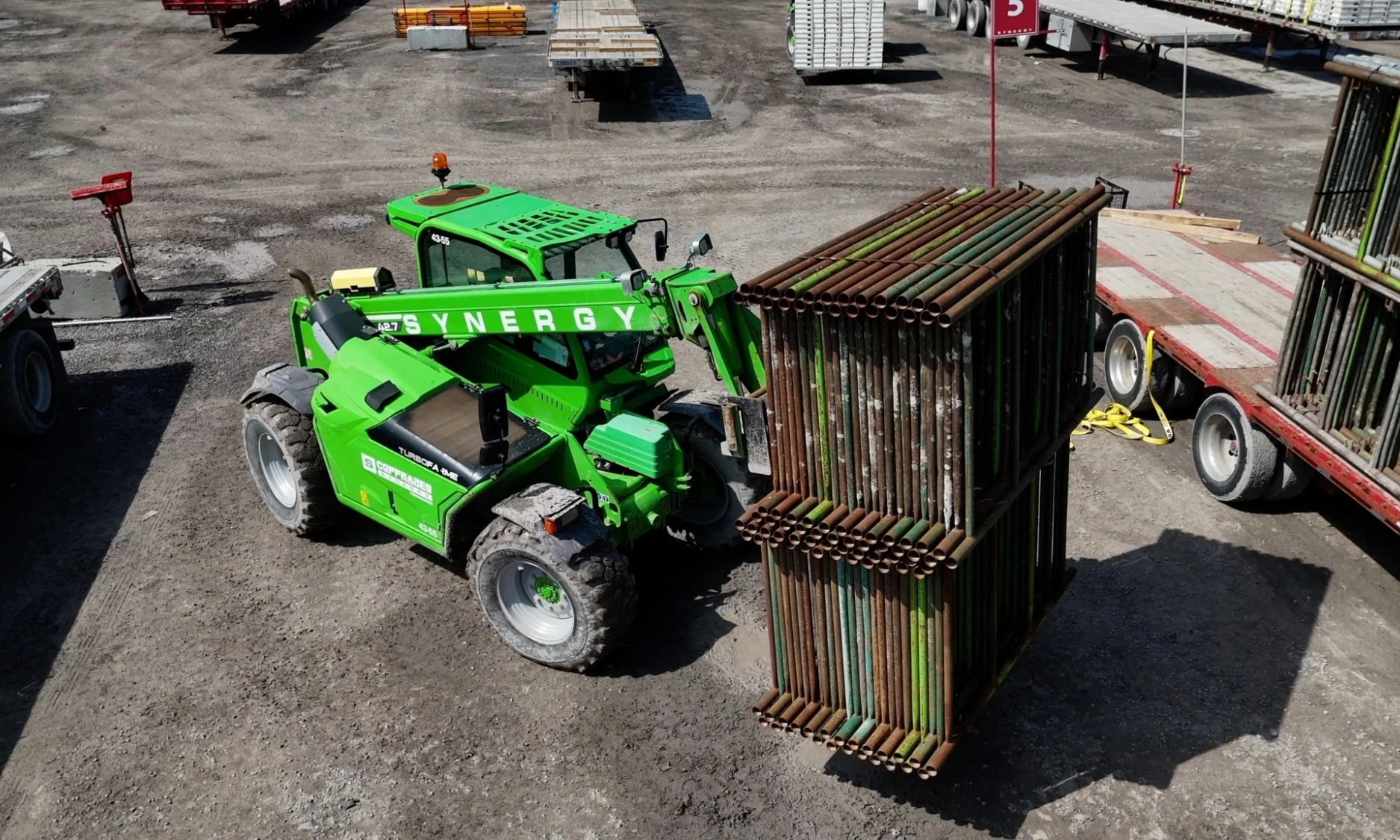 SYNERGY TF427 LOAD TRUCK SCAFFOLDING CLOSE 02