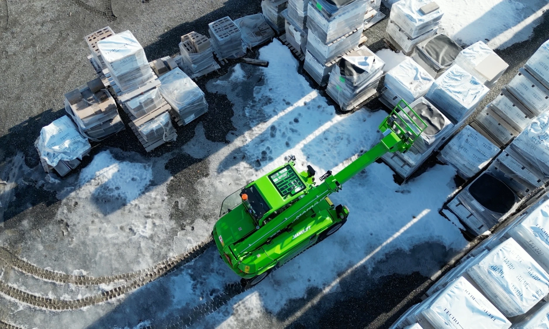 DECORUM EW STILLS DRONE 25
