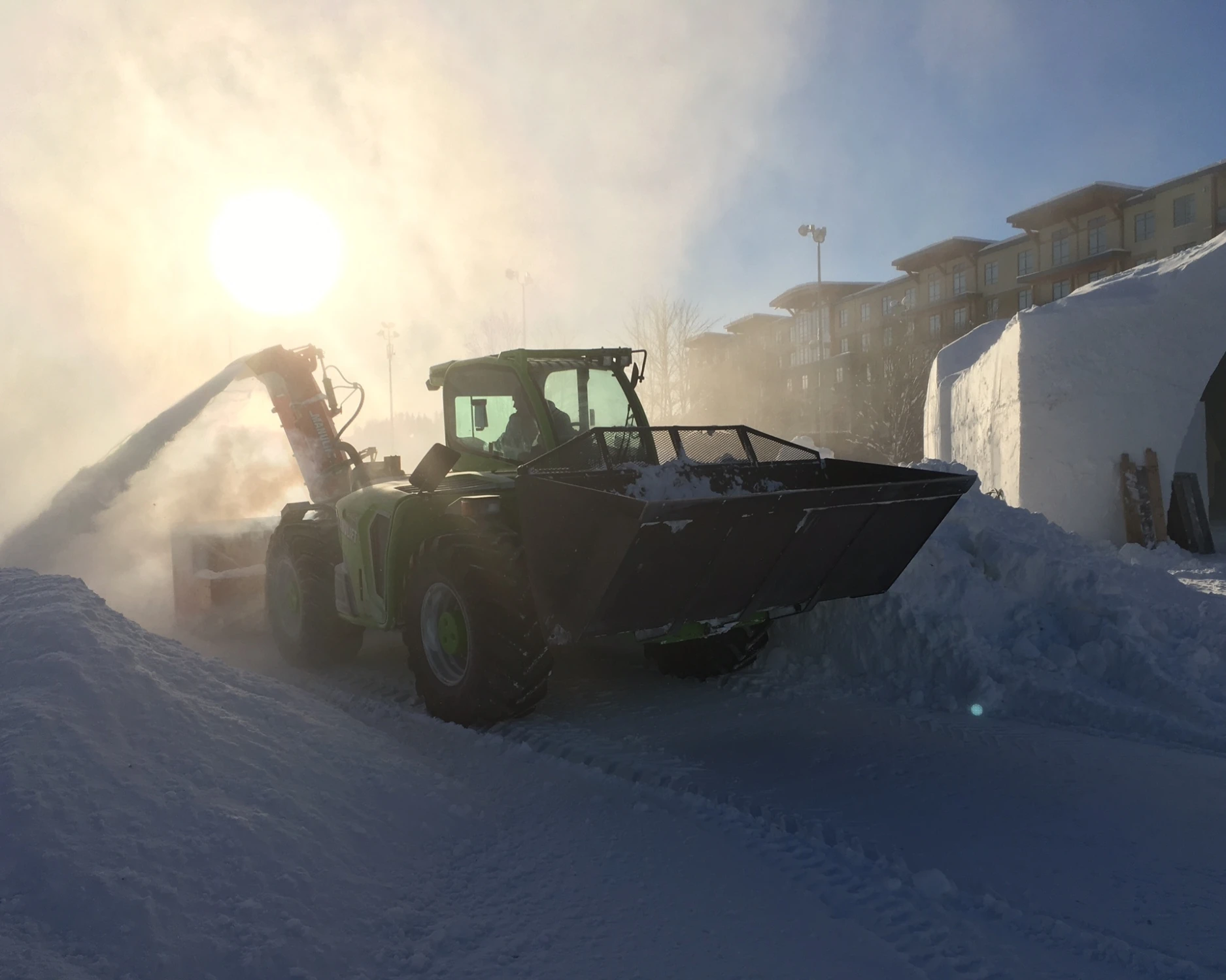 Snow handling 3 point blower bucket