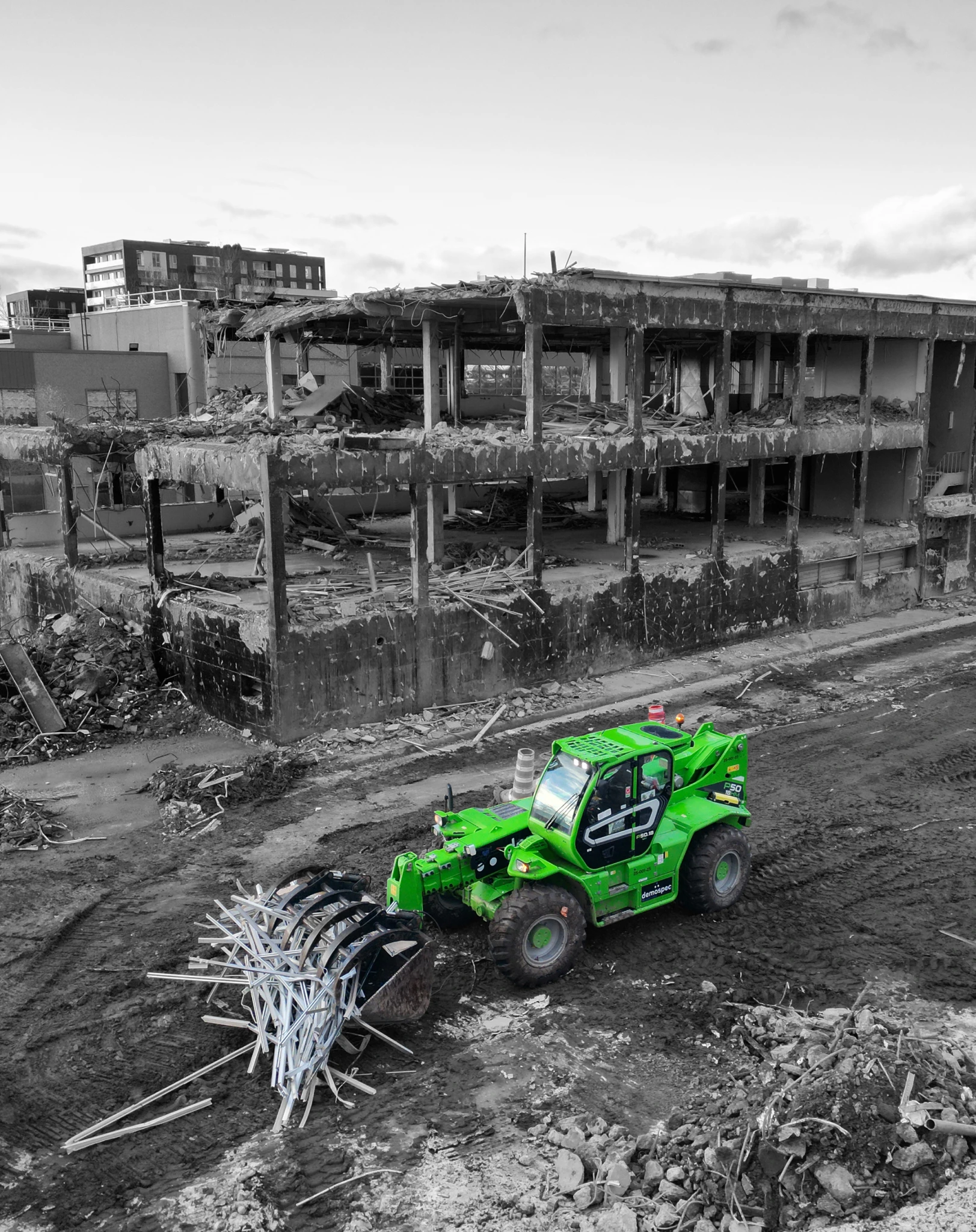 Tuiles Blogue 2064x2604px Demolition