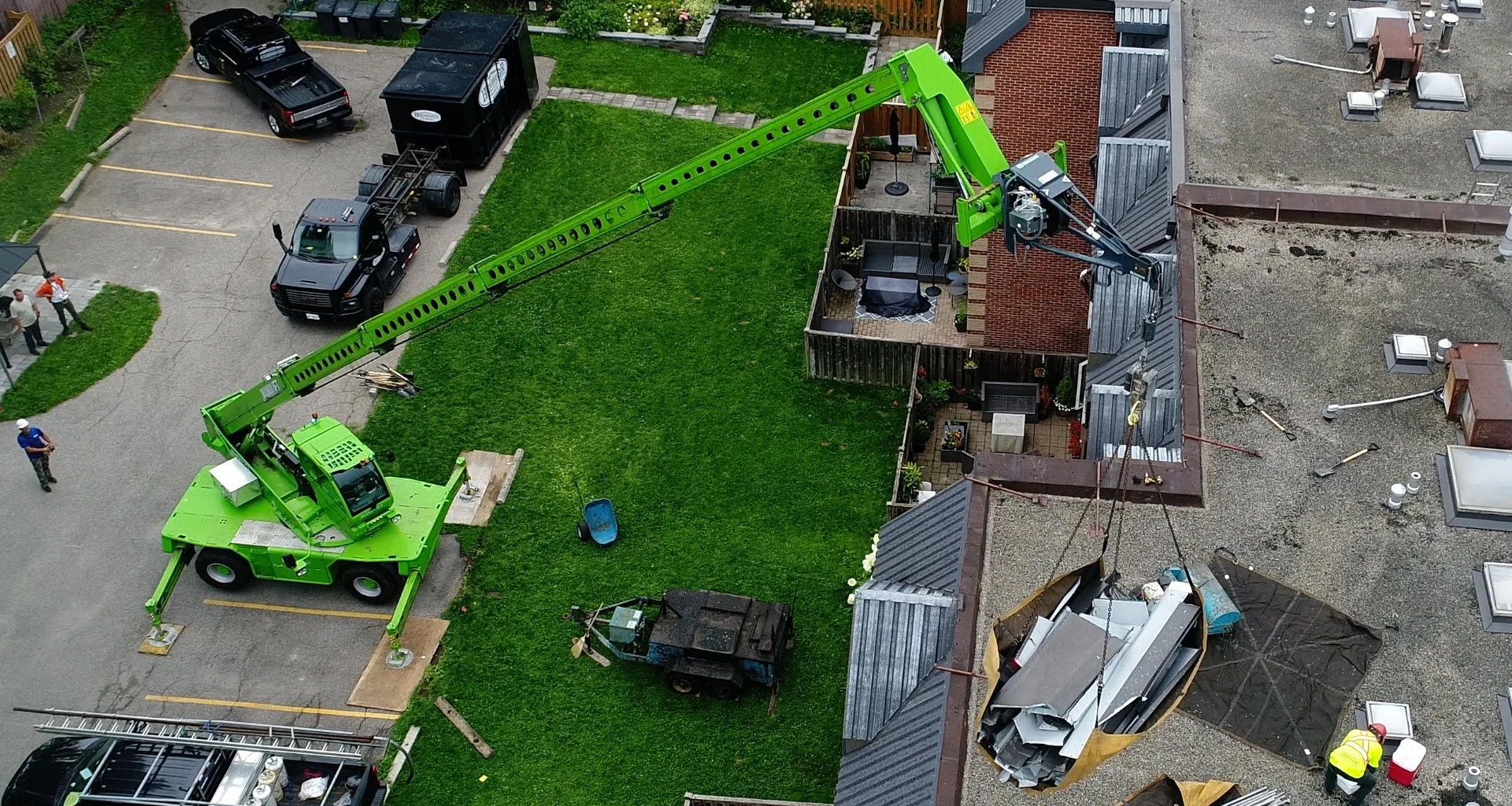 BSERRA DRONESTILLS 09