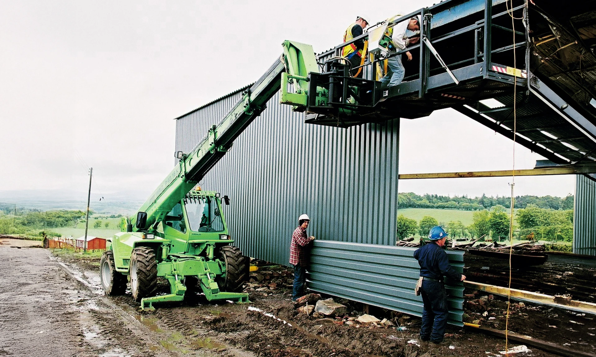 Pano Construction Metal Siding Installing Platform