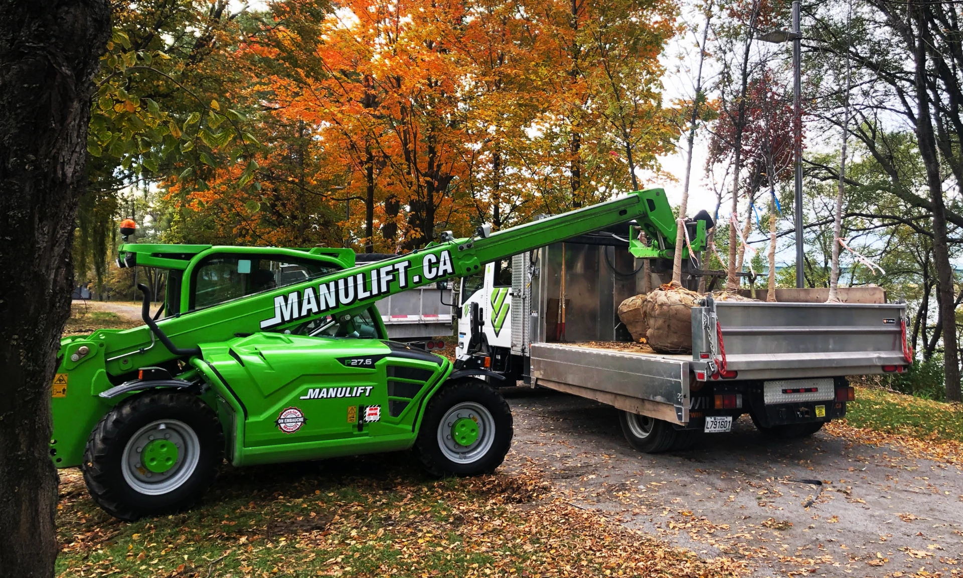 P27 6 Landscaping Loading Forks