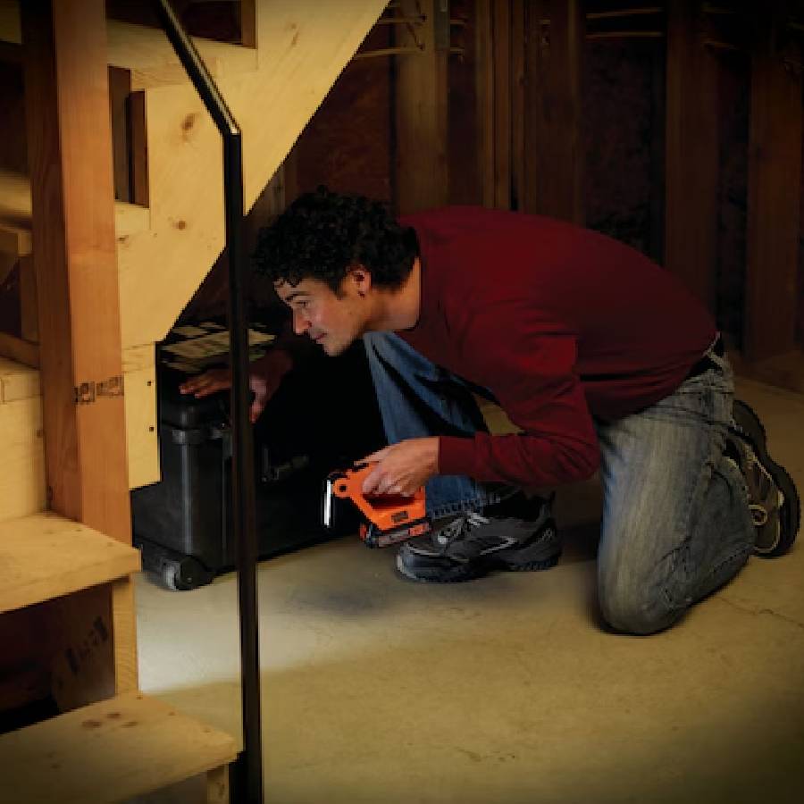 Additional view 4 of Ensemble de 4 outils au lithium - perceuse-visseuse, tournevis circulaire, tournevis alternatif, lampe - 20 V max
