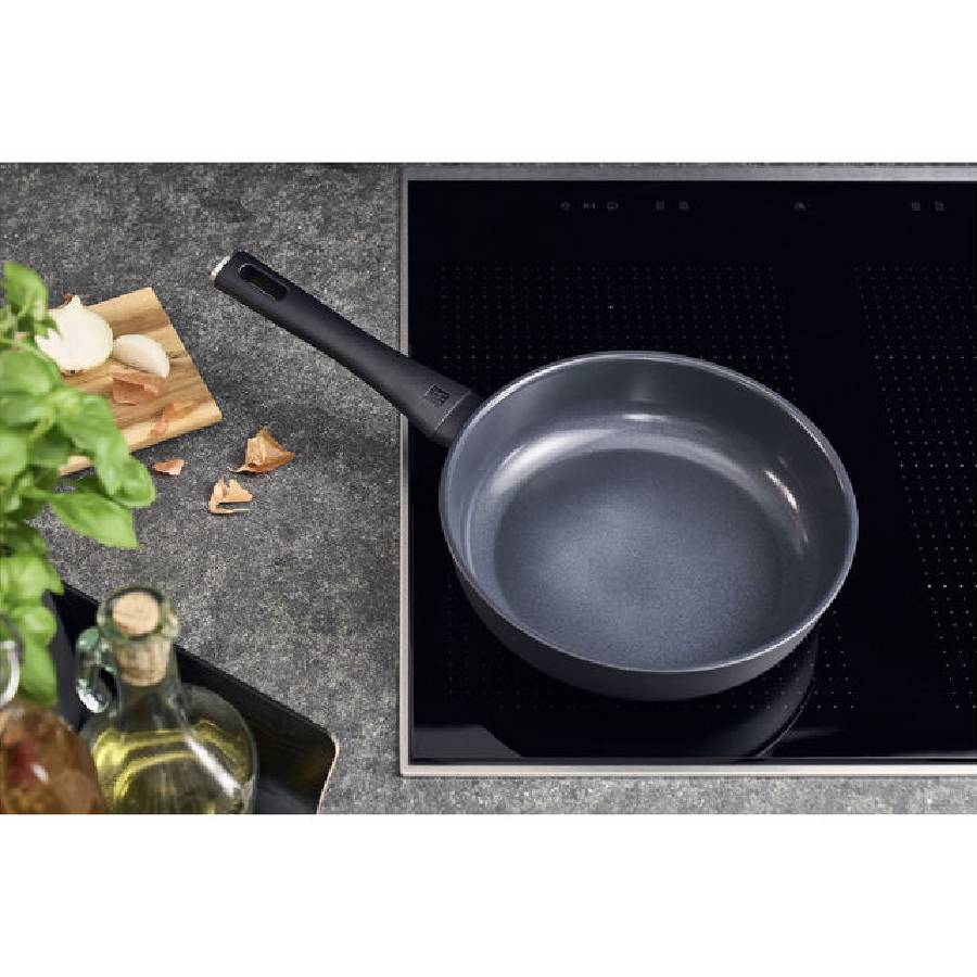 Additional view 2 of Madura Plus Saute pan, aluminum, Titanium-reinforced ceramic non-stick coating - 28 cm