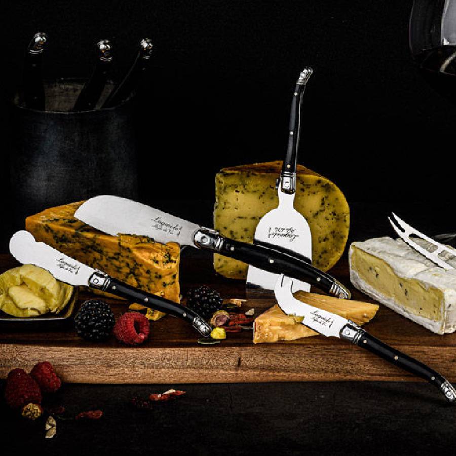 Additional view 1 of Coffret de 5 couteaux à fromage Premium Collection avec planche de service - Noir