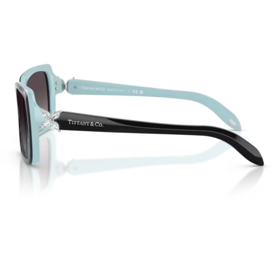 Additional view 1 of Lunettes de soleil rectangulaires avec ornements en strass - Femmes - Noir sur fond bleu Tiffany