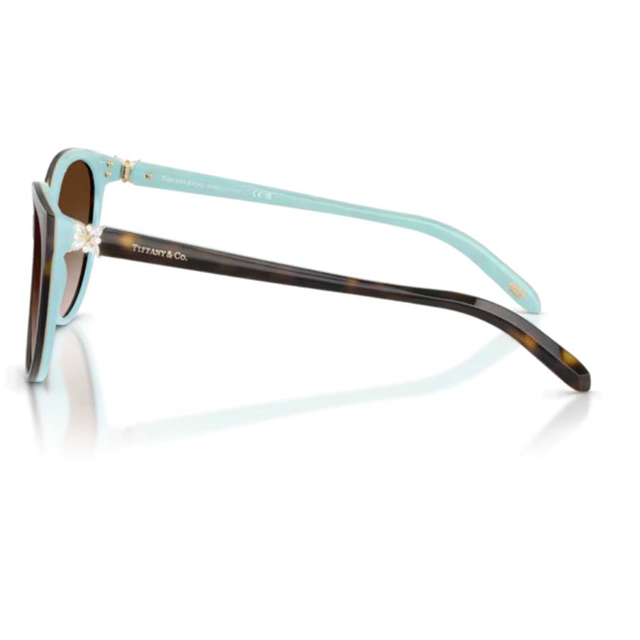 Additional view 2 of Lunettes de soleil œil de chat avec cristaux en strass - Femmes - Havane sur fond bleu Tiffany