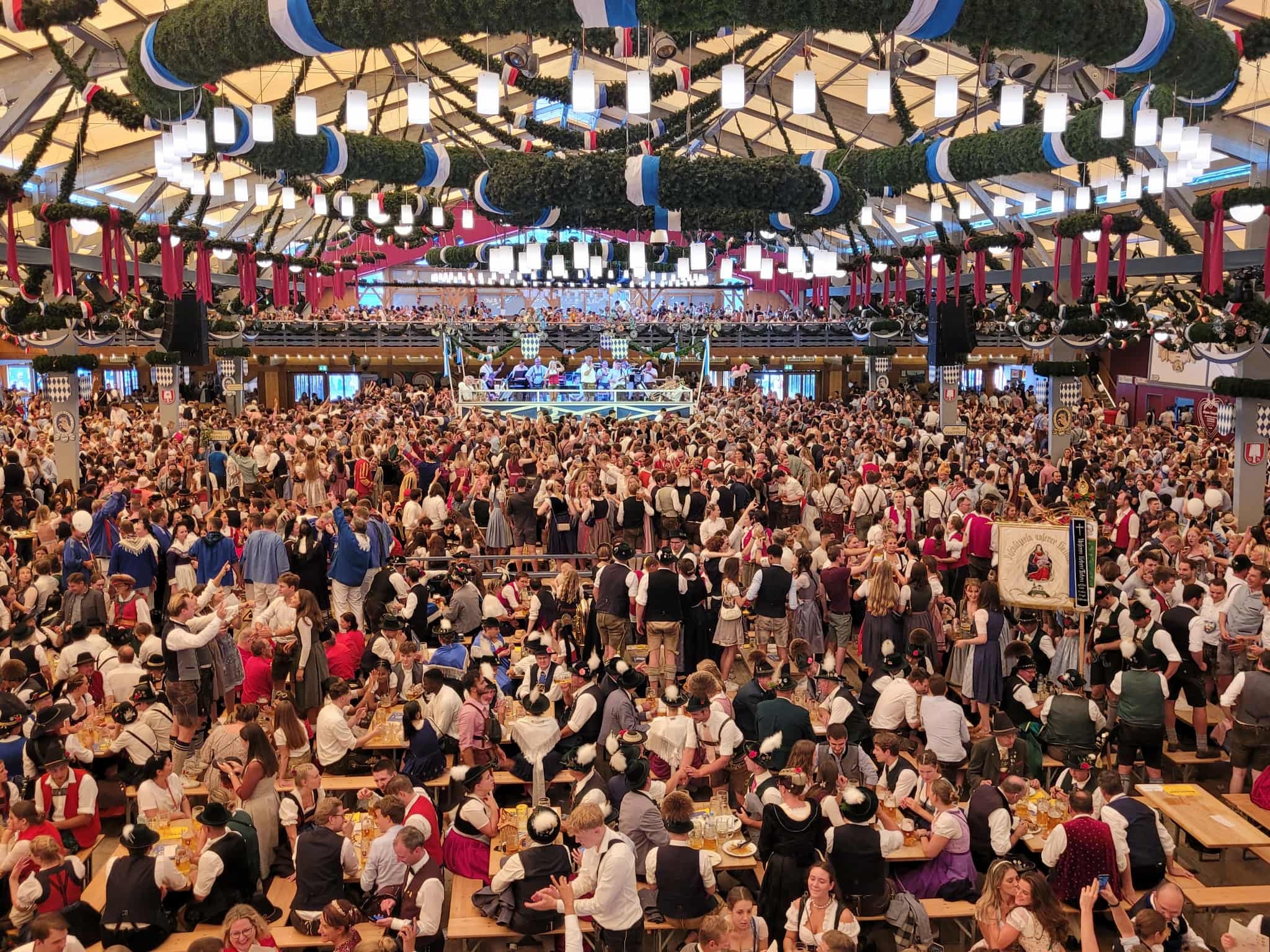 OKTOBERFEST : LA FÊTE DE LA BIÈRE