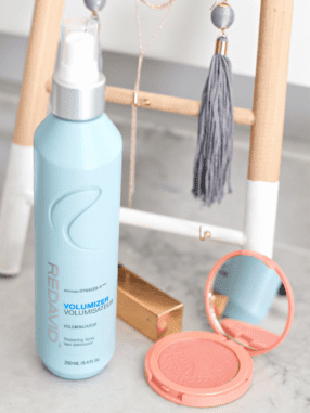 Volumizer Thickening Spray finished style with volume