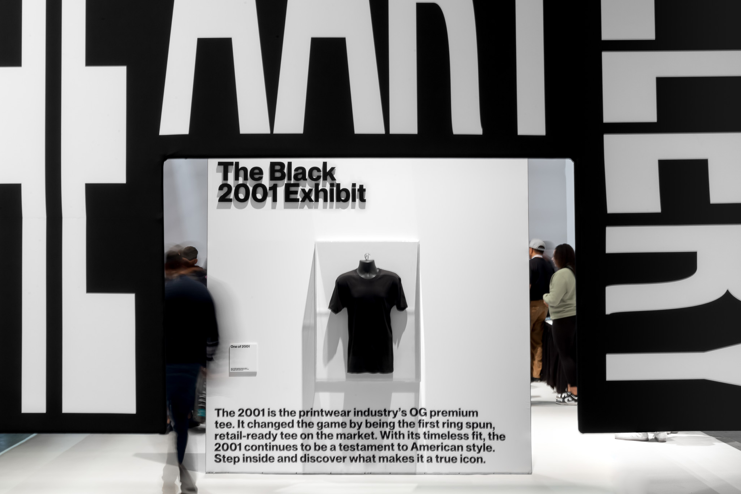 08 GILDAN AMERICAN APPAREL BOOTH BEHANCE
