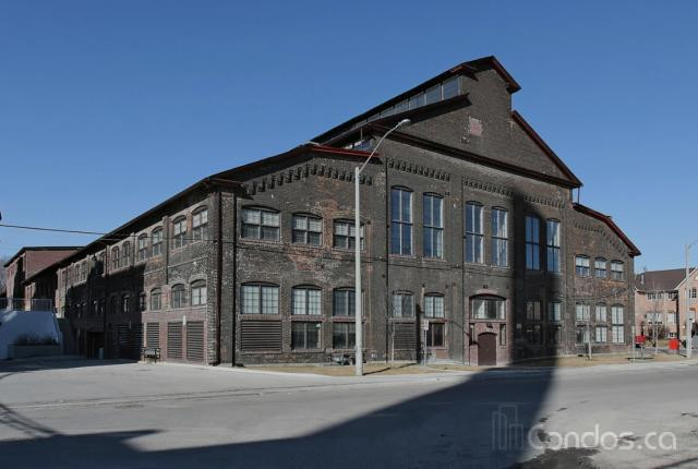 Emerging Toronto Loft Community: Davenport Village