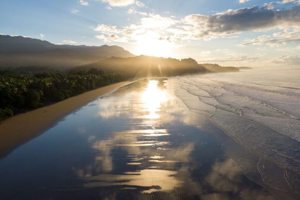 Mirror of responsibility in business