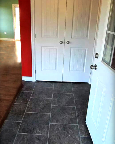 flooring ceramic laminate hardwood