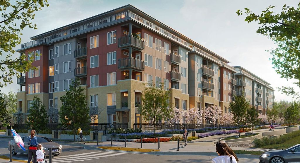 f-1510 Crown St  North Vancouver, BC V7J 1G7