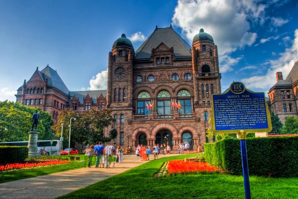 Wynne Announces 16 Measures to Cool Ontario Real Estate