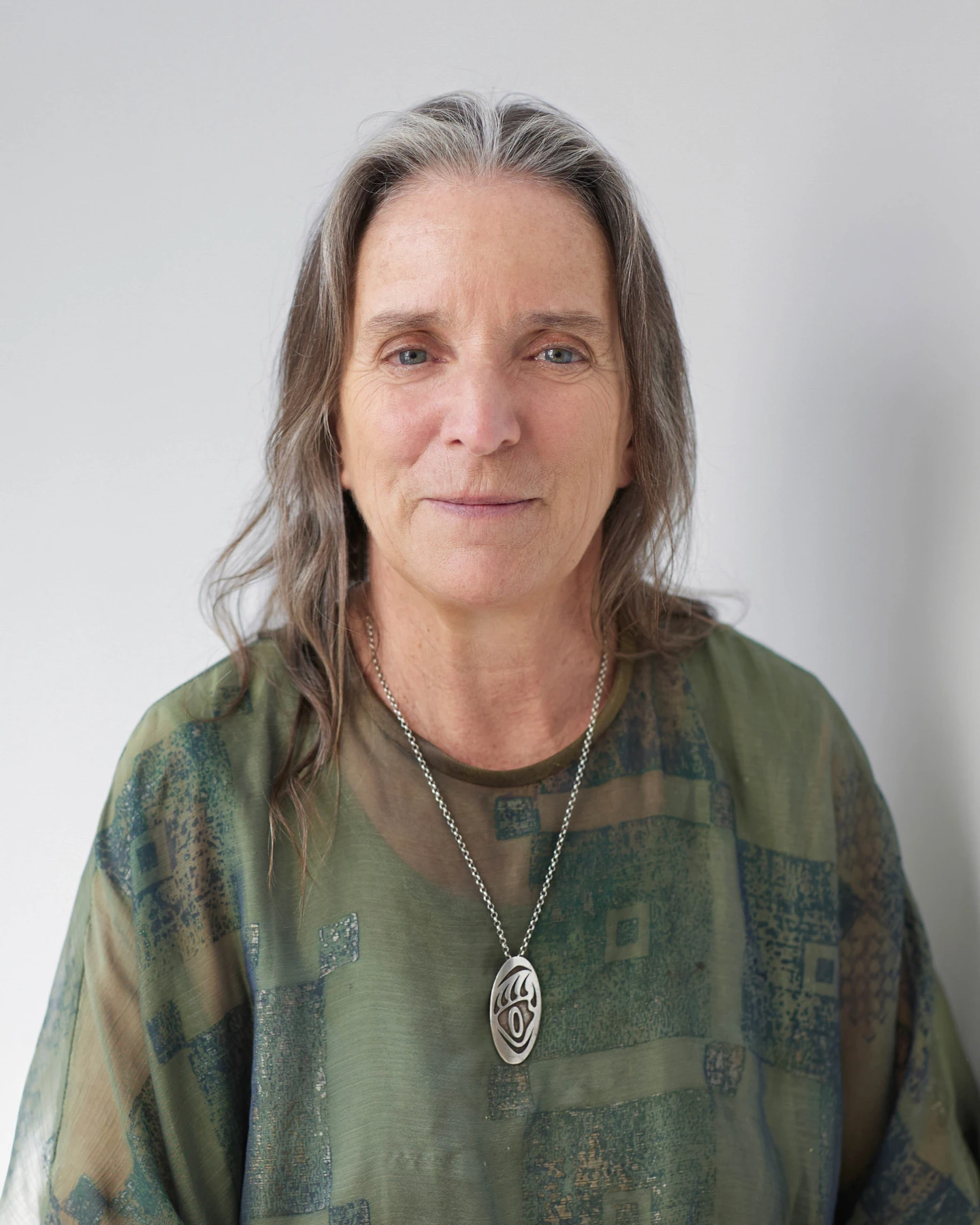 PR LOUISE Mc GUGAN Fiche