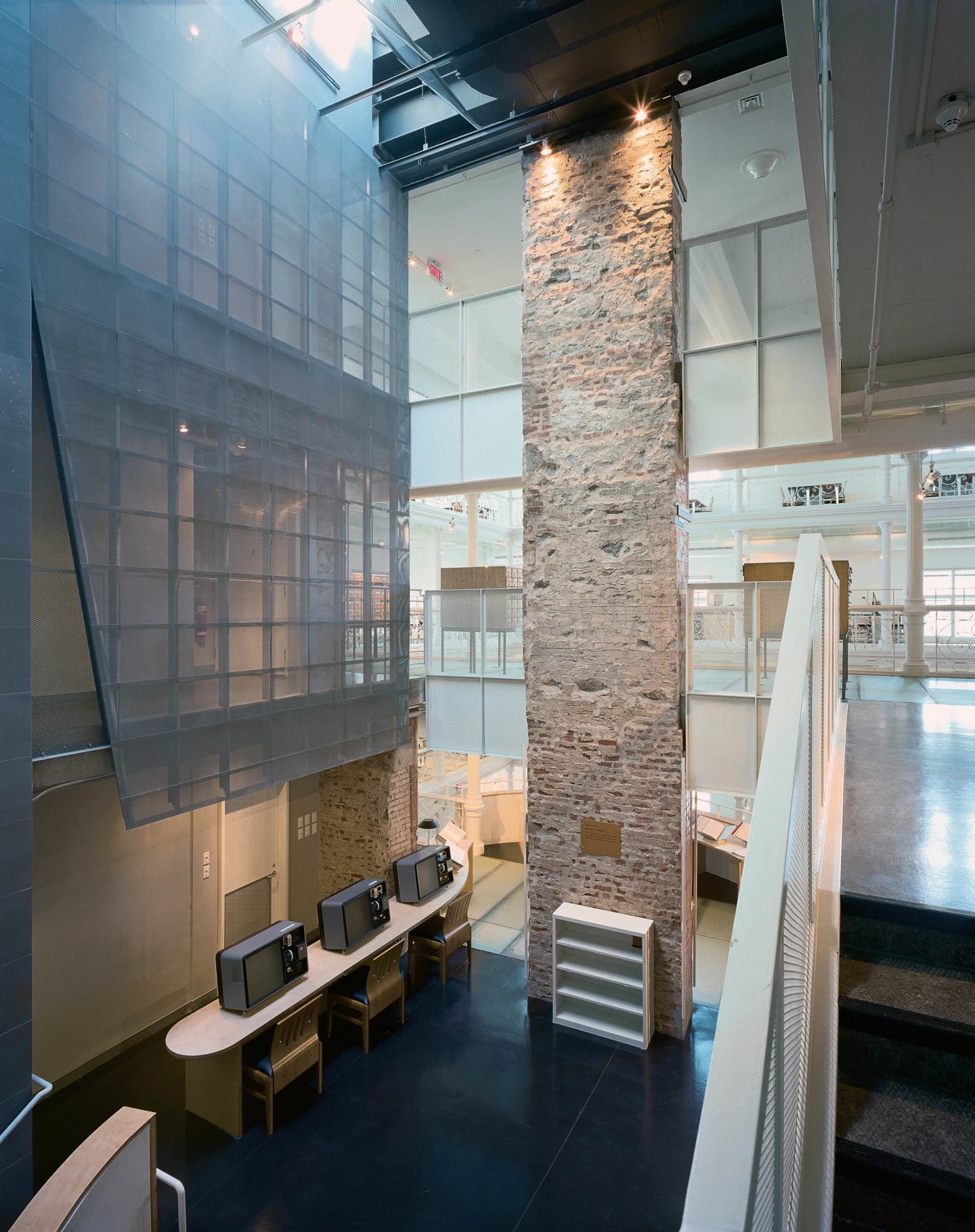 Intérieur de l'édifice Gilles-Hocquart