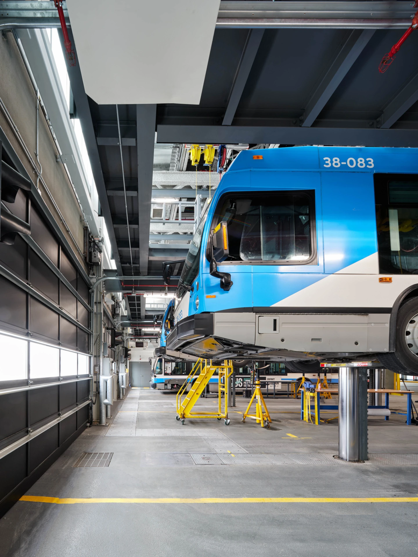 Intérieur d’un des centres de transport de la STM