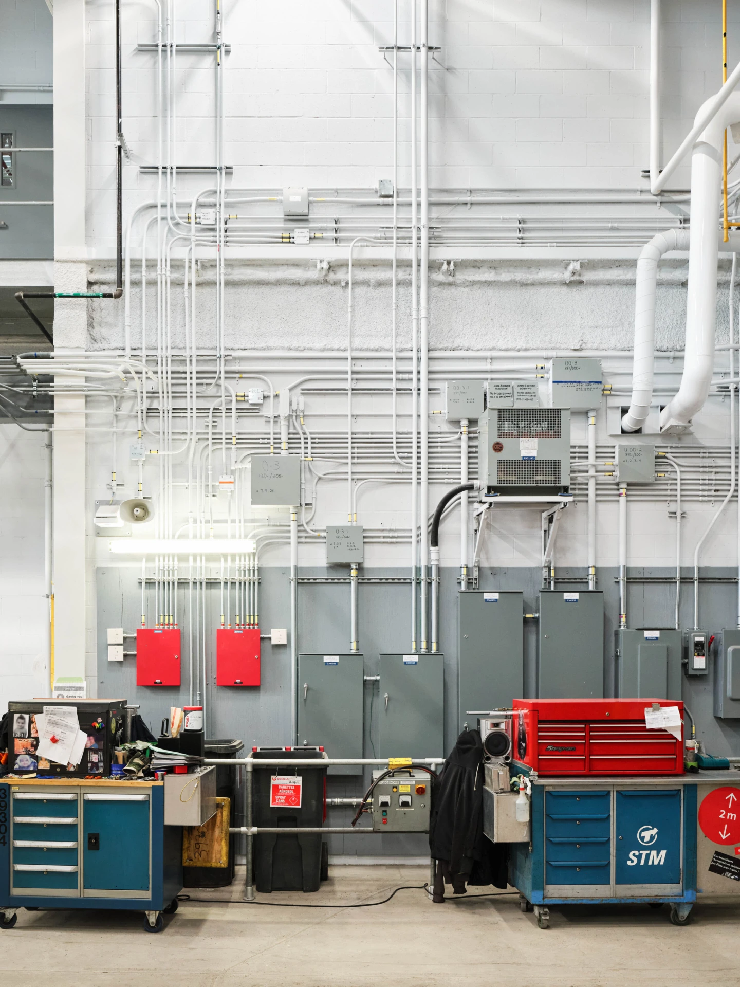 Intérieur d’un des centres de transport de la STM