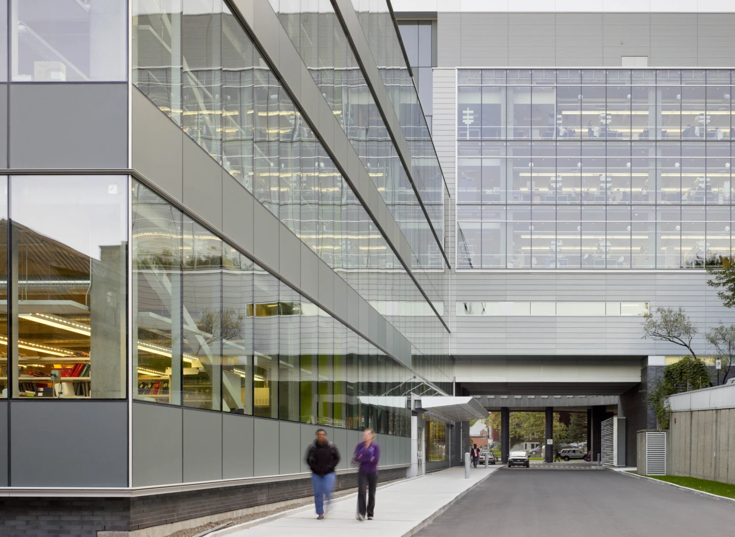 Extérieur du Complexe des sciences de la vie – Université McGill