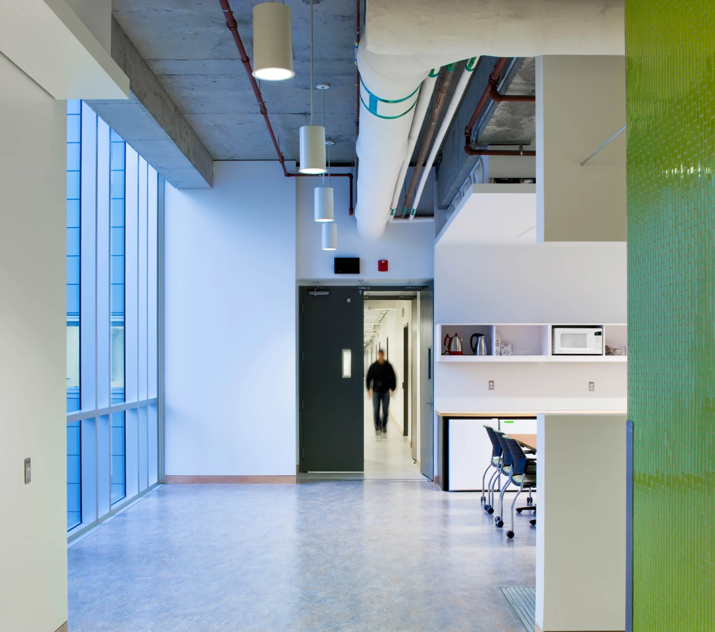 Couloir du Complexe des sciences de la vie – Université McGill