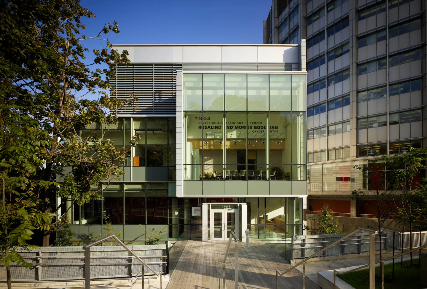 Extérieur du Complexe des sciences de la vie – Université McGill