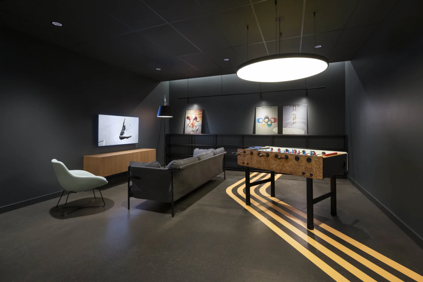 Intérieur des bureaux Desjardins dans la Tour de Montréal