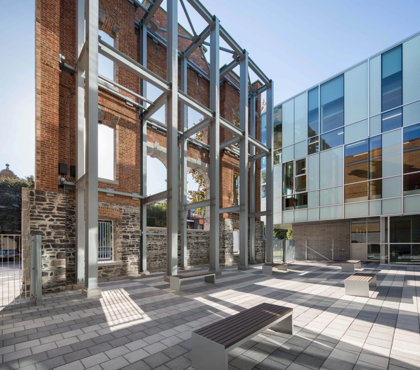 Extérieur de l’école Baril