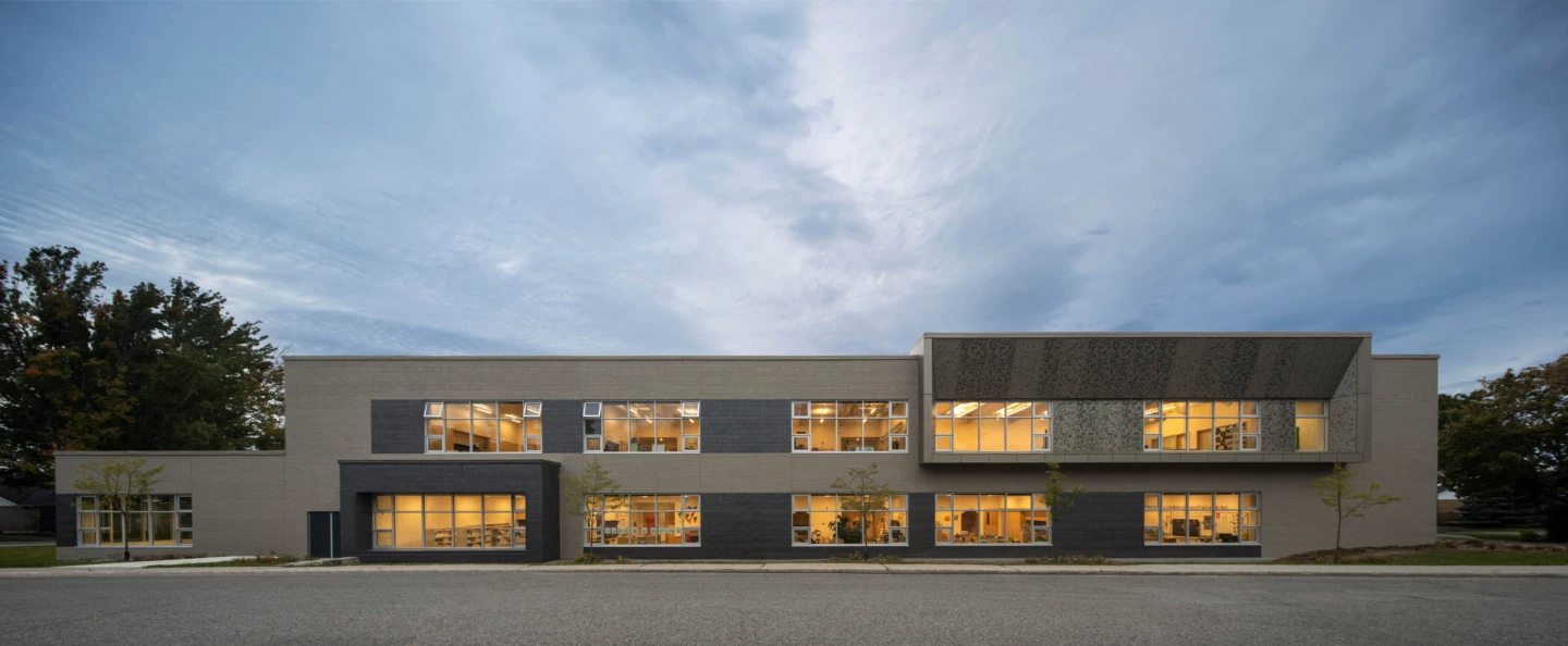 PR ECOLE PARC DE LA MONTAGNE AW 003