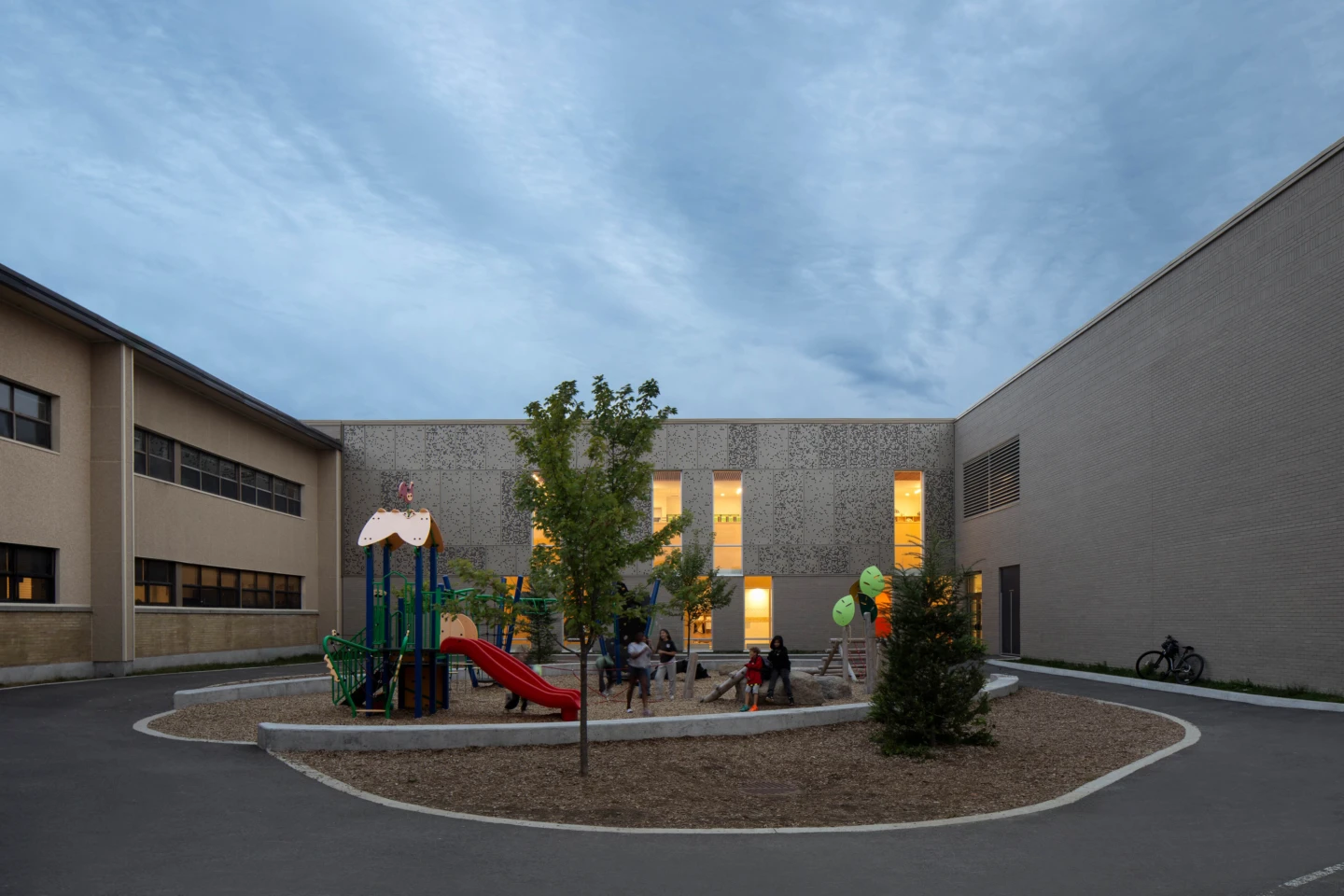 PR ECOLE PARC DE LA MONTAGNE AW 004