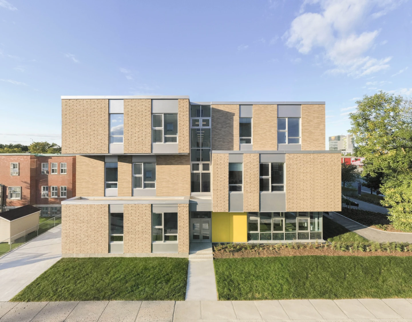 Extérieur de l’école Saint-Bernardin