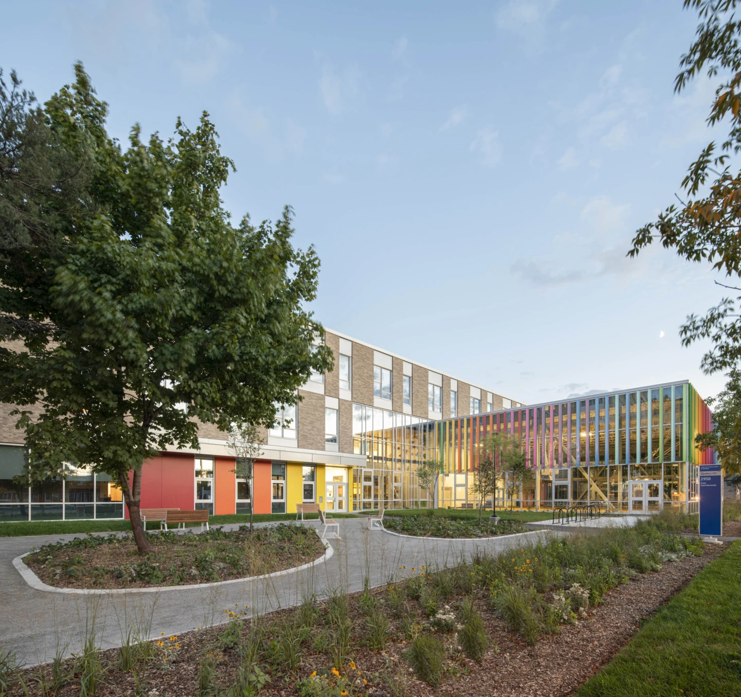 Extérieur de l’école Saint-Bernardin
