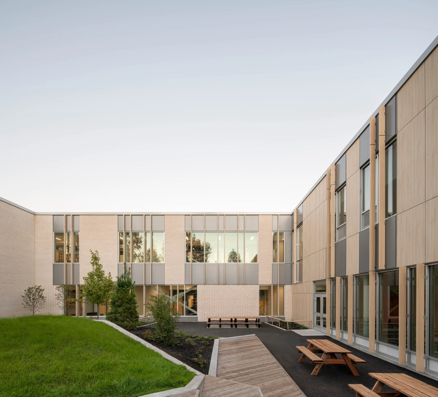 PR ECOLE DE LETINCELLE DB 009