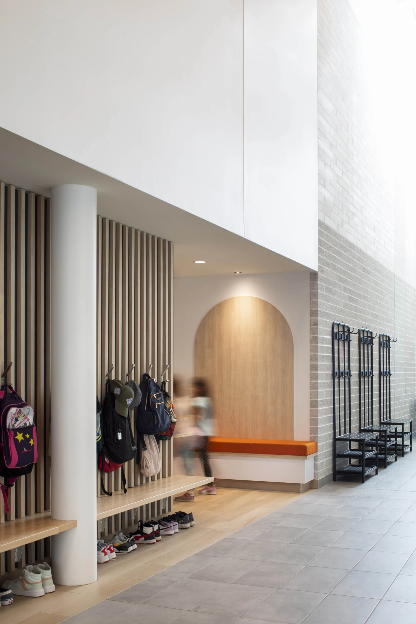 Intérieur de l’école au Domaine-sur-le-Vert