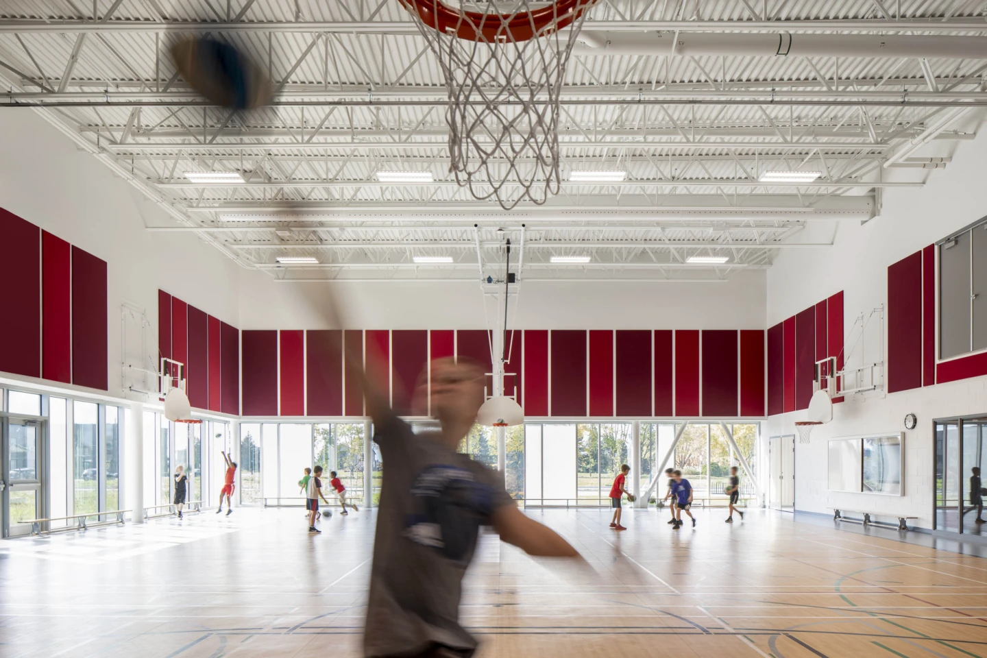 Intérieur de l’école au Domaine-sur-le-Vert