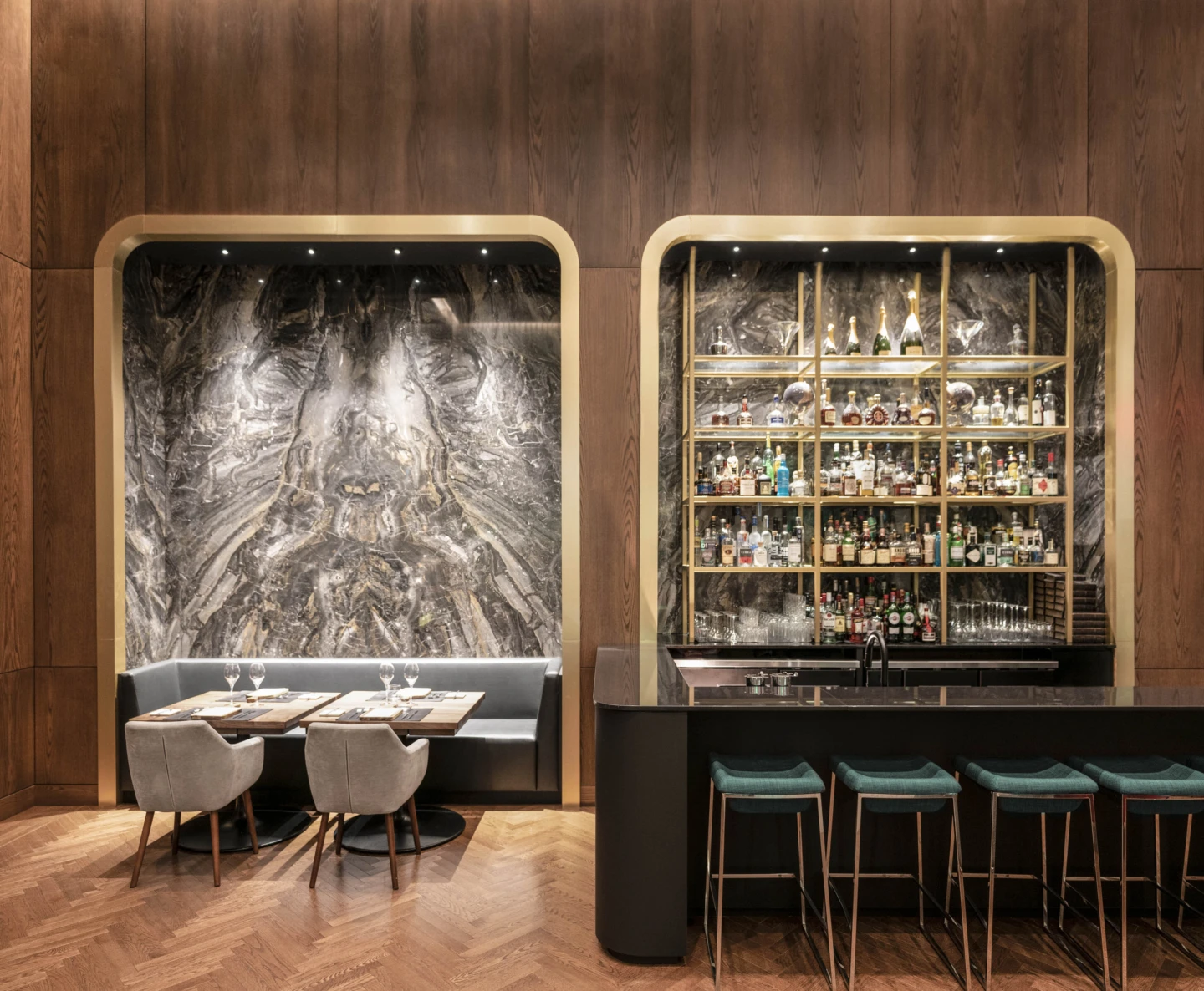 Intérieur du restaurant Jérôme Ferrer-Europea