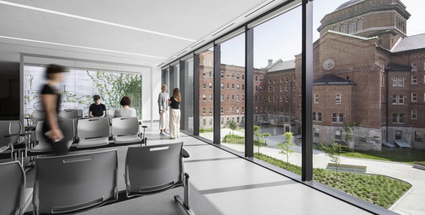 Intérieur de l’Hôpital du Sacré-Cœur-de-Montréal