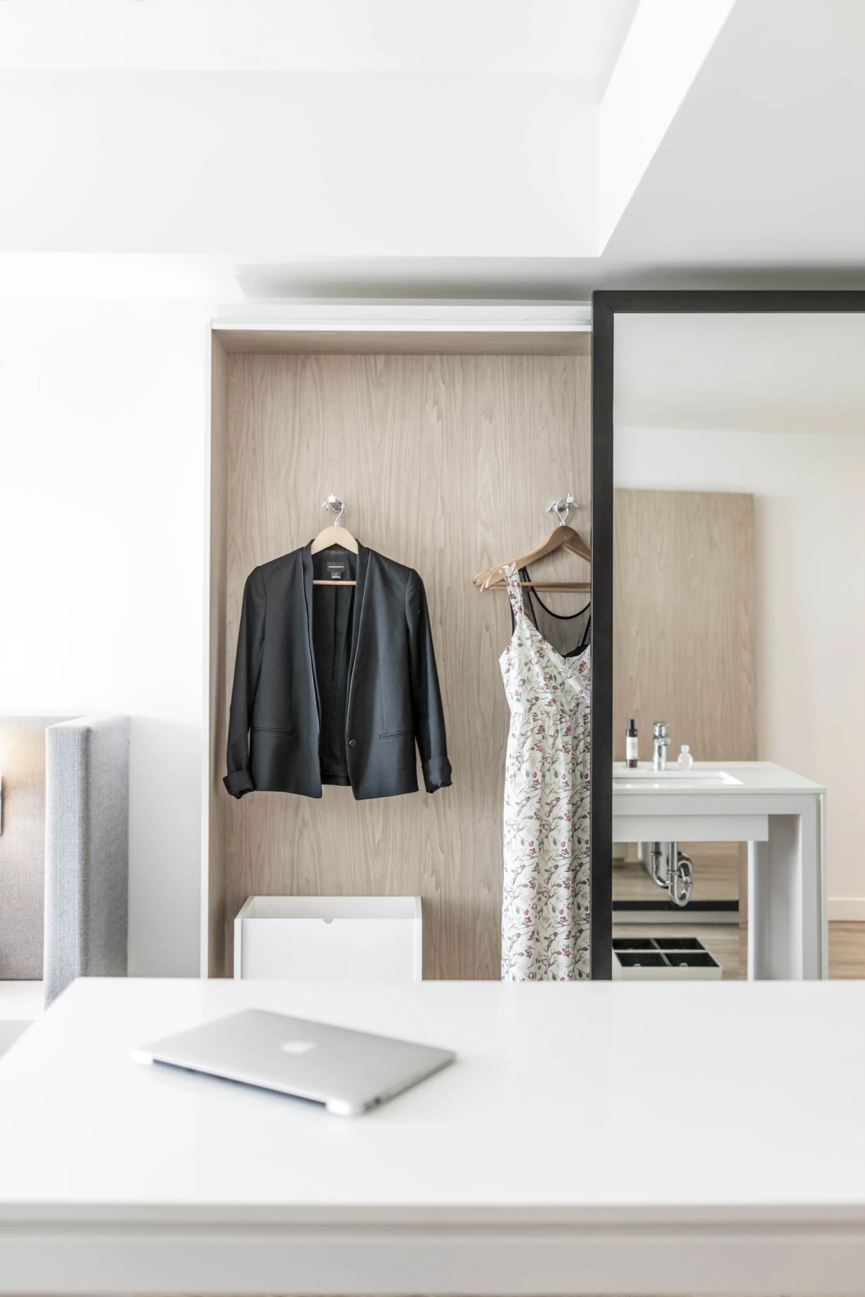 Intérieur d'une chambre de l’Hôtel Mortagne