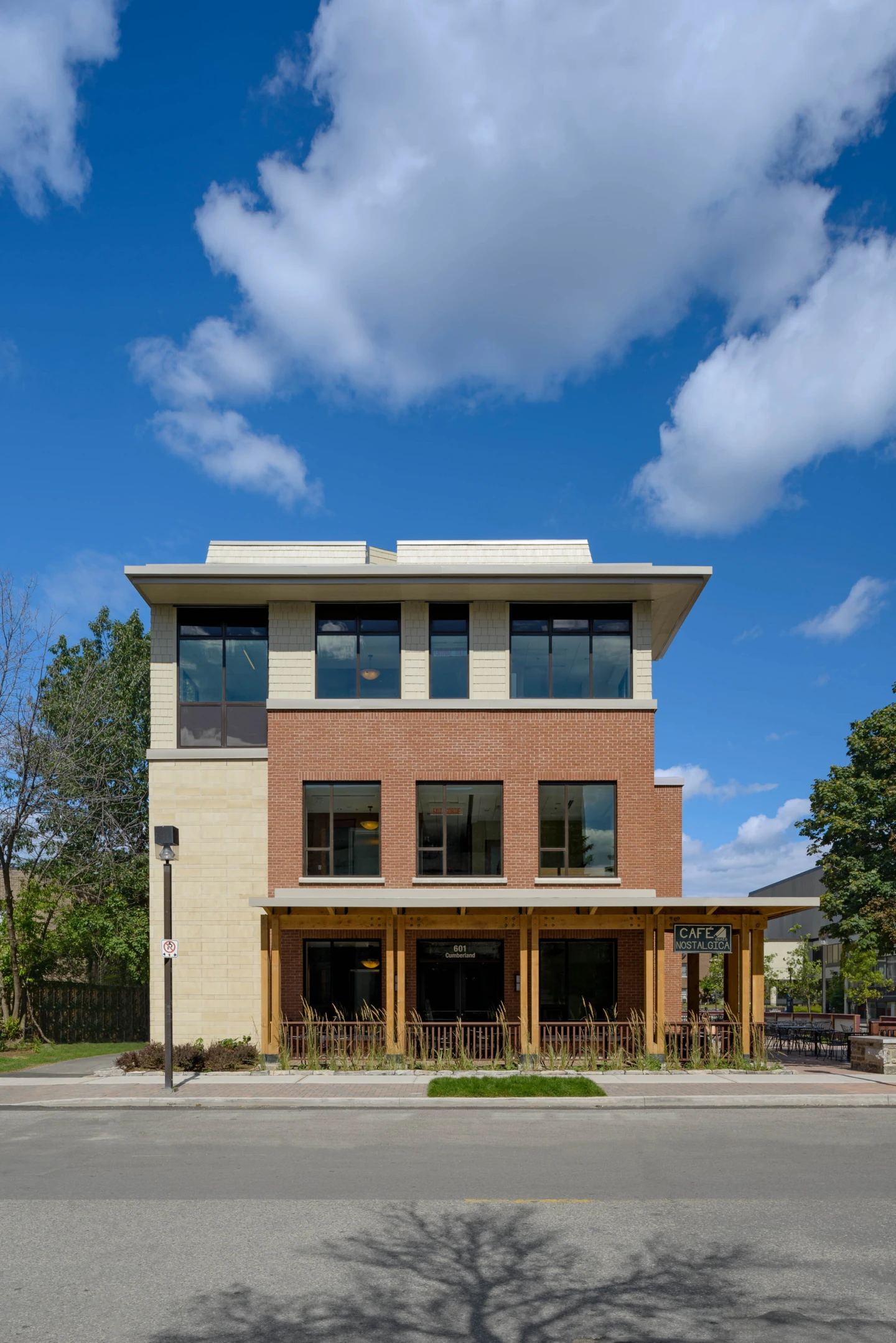 Exterior of the University of Ottawa Grad House