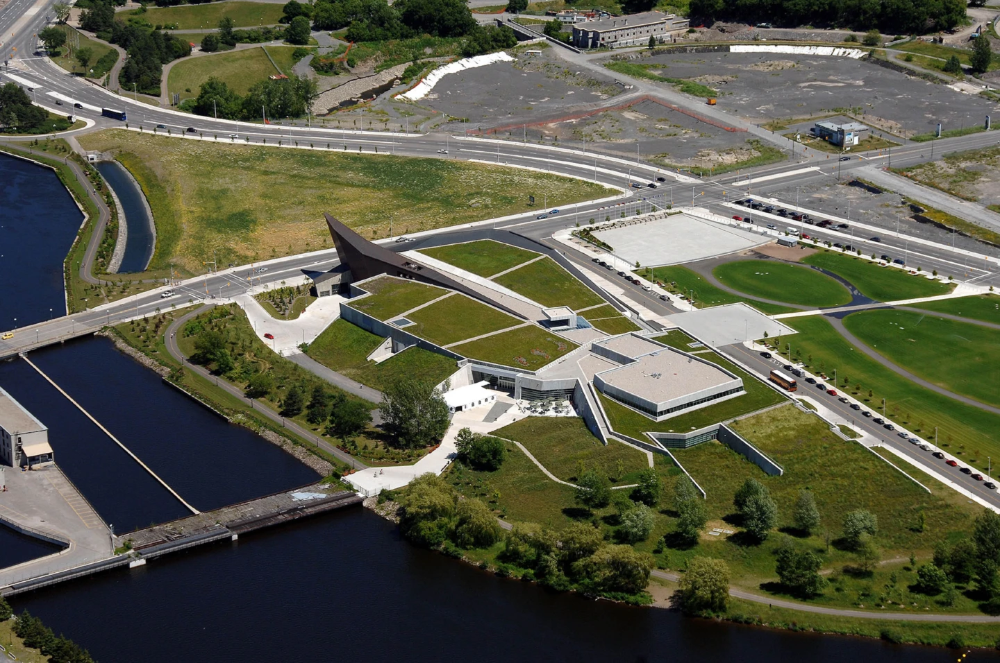 Vue aérienne du Musée canadien de la guerre