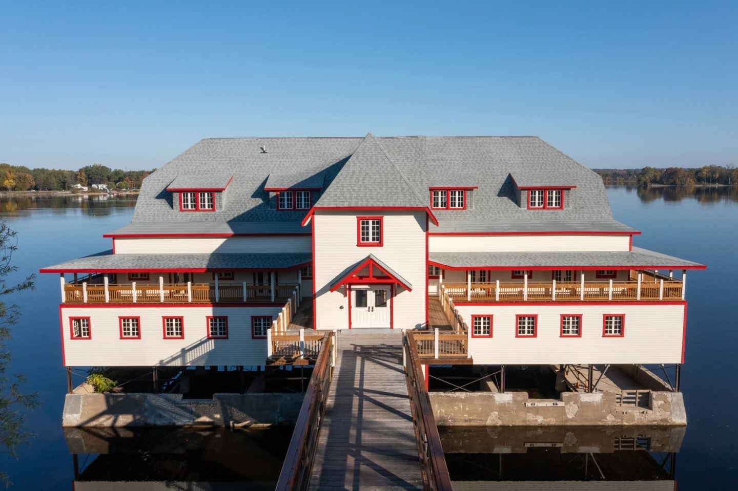 Extérieur du New Edinburgh BoatHouse