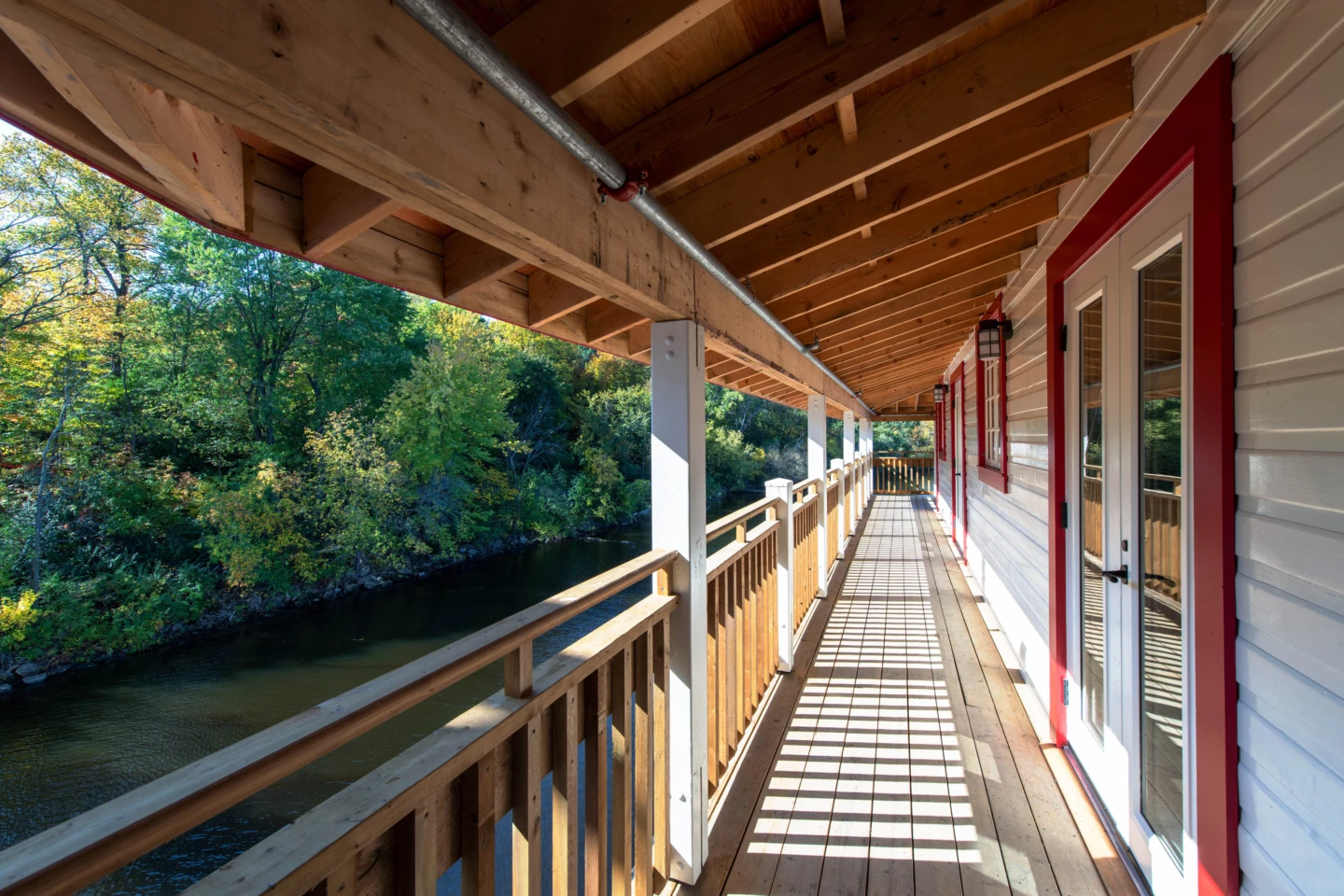 Vue d'un balcon du New Edinburgh BoatHouse