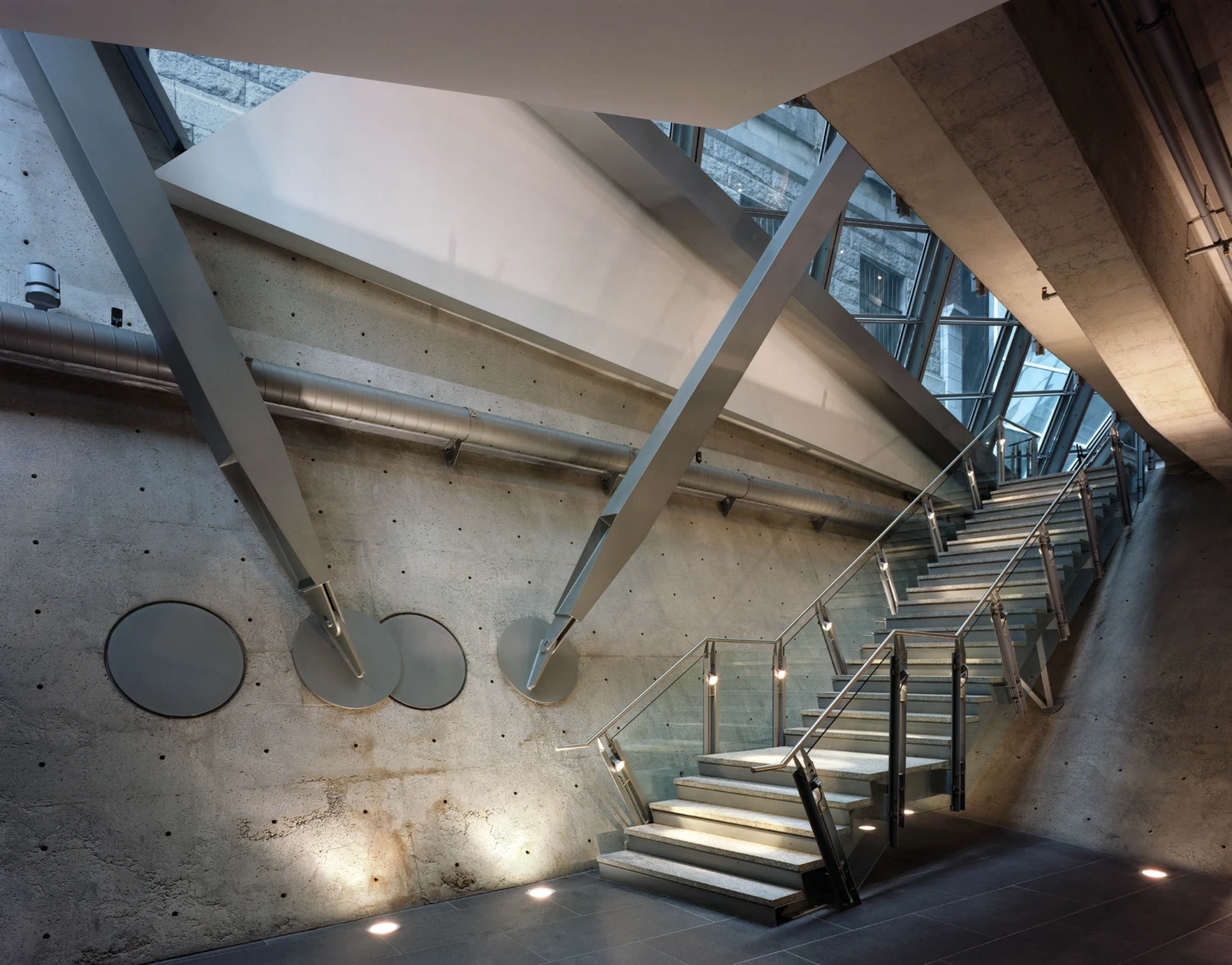 Vue de l'escalier du Passage Saint-Pierre