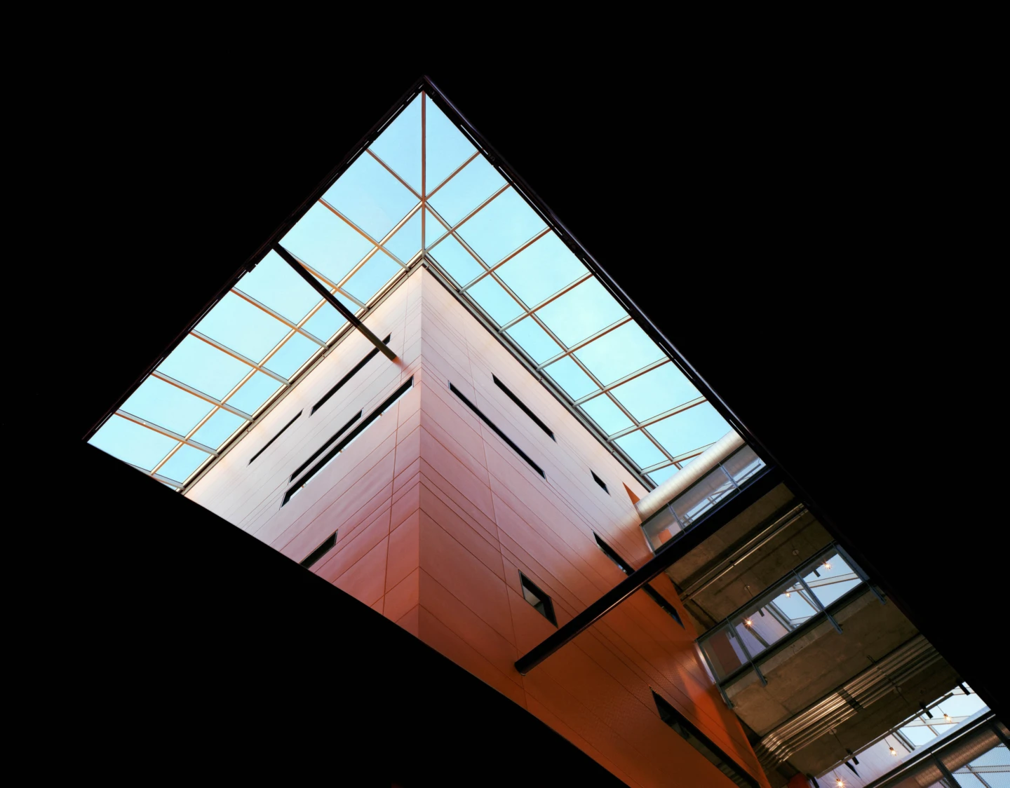 PR J ARMAND BOMB MB 024