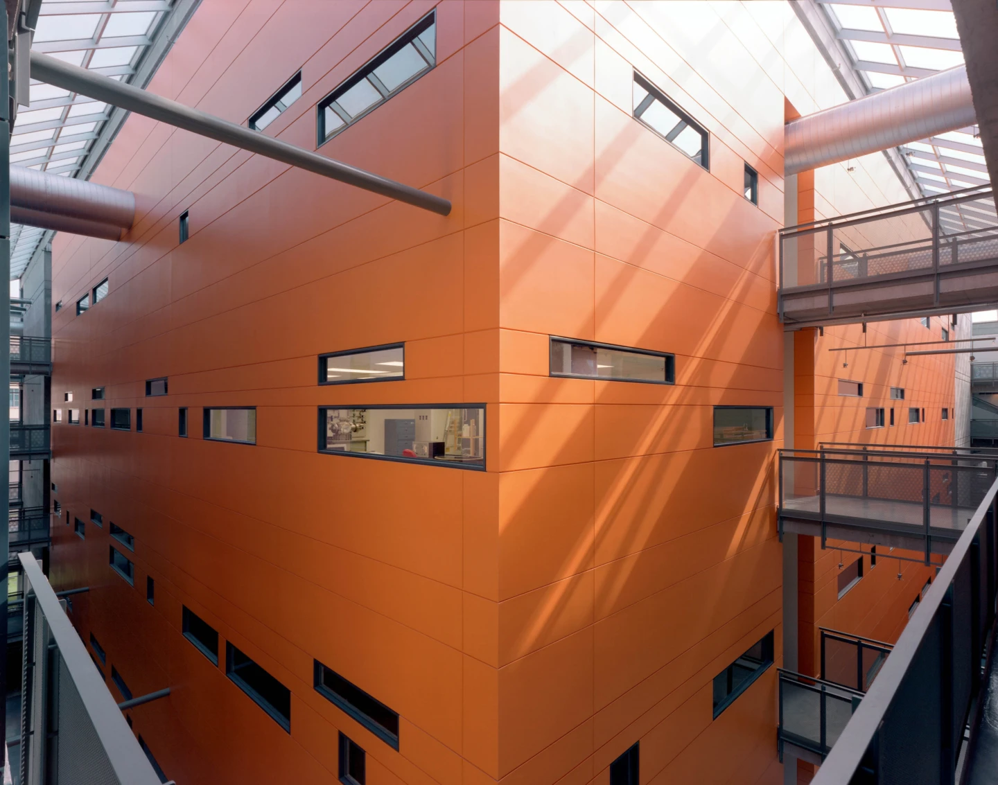 PR J ARMAND BOMB MB 019